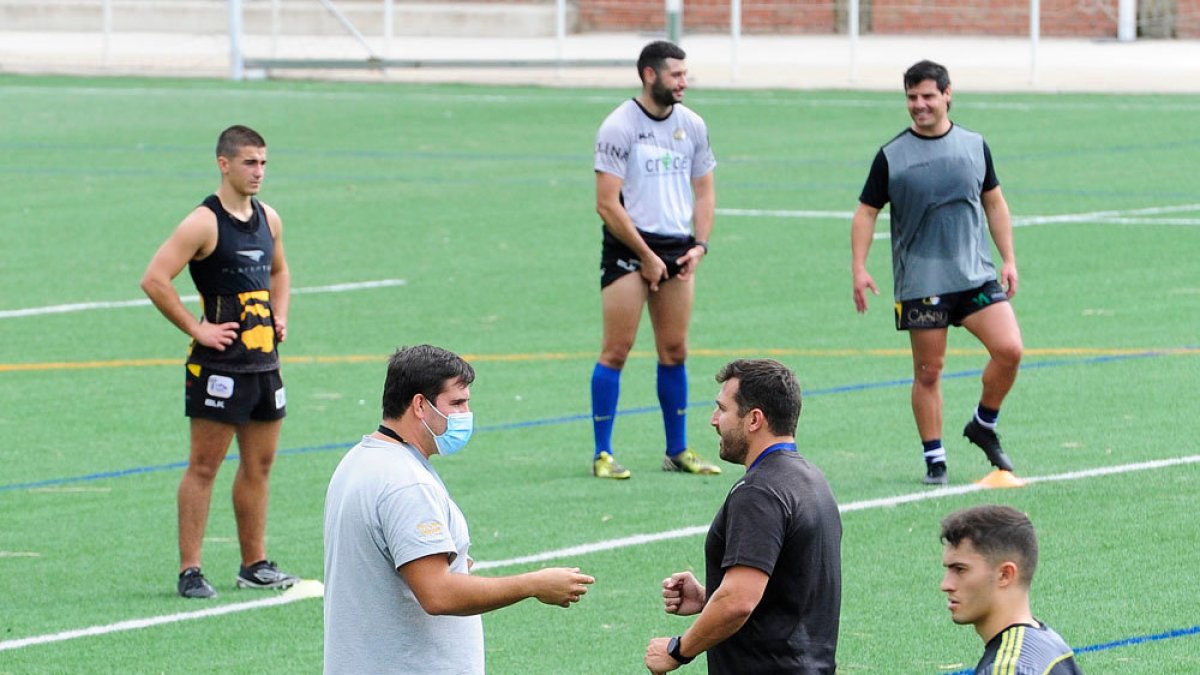 Entrenamiento del UBU Colina Clinic en San Amaro. ISRAEL L. MURILLO
