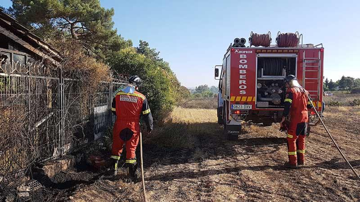 Imagen de una actuación de los bomberos de Aranda de Duero.