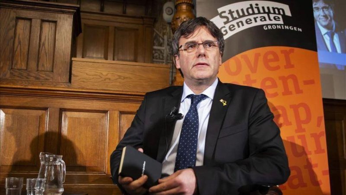 Puigdemont, en un coloquio de la Universidad de Groninga, el pasado febrero.-NJO DE HAAN (AFP)