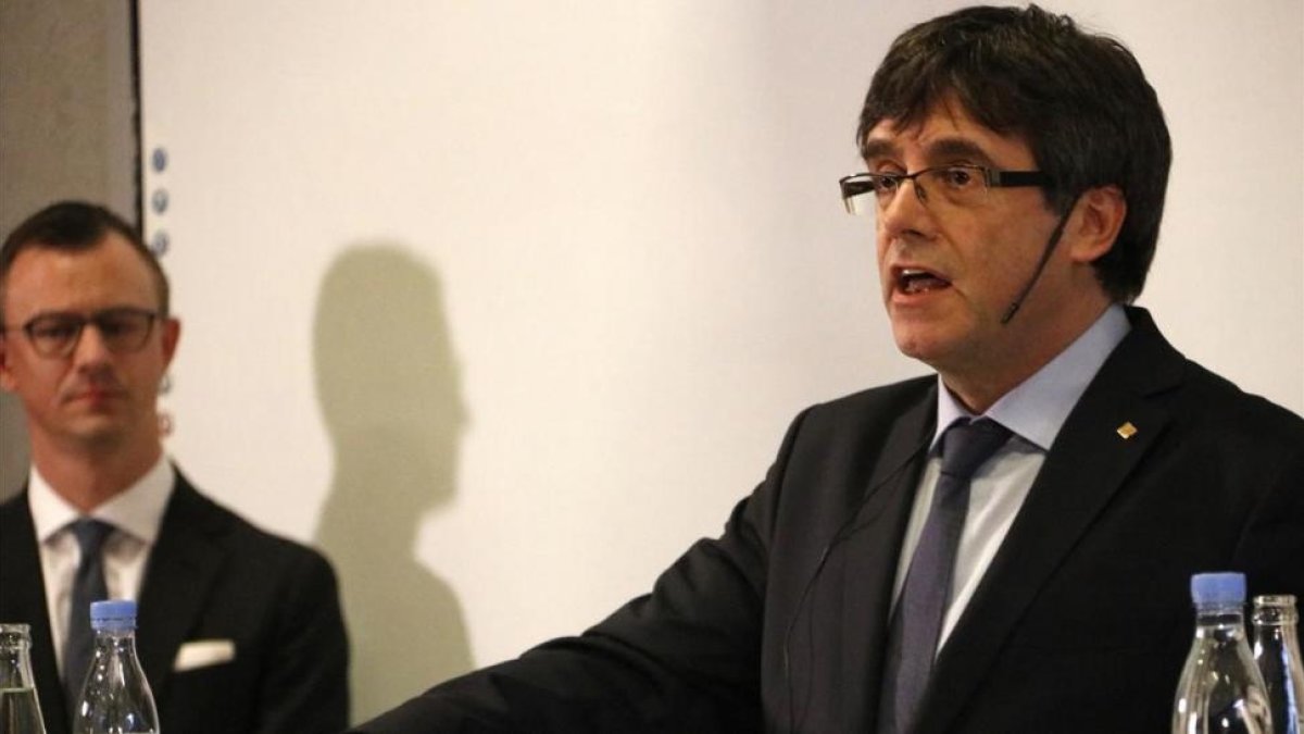 Puigdemont, durante el debate en la Universidad de Copenhague.-/ RAFA GARRIDO