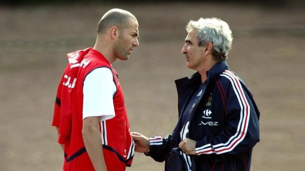 Zidane y Domenech, durante el Mundial de 2006.-REUTERS / CHARLES PLATIAU