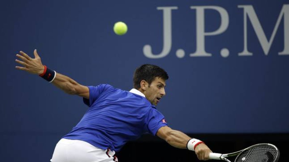 Novak Djokovic durante la semifinal  contra Cilic.-Foto: AP / SETH WENIG