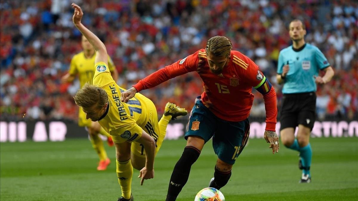 Sergio Ramos, durante el choque del Bernabéu.-AFP / PIERRE-PHILIPPE MARCOU
