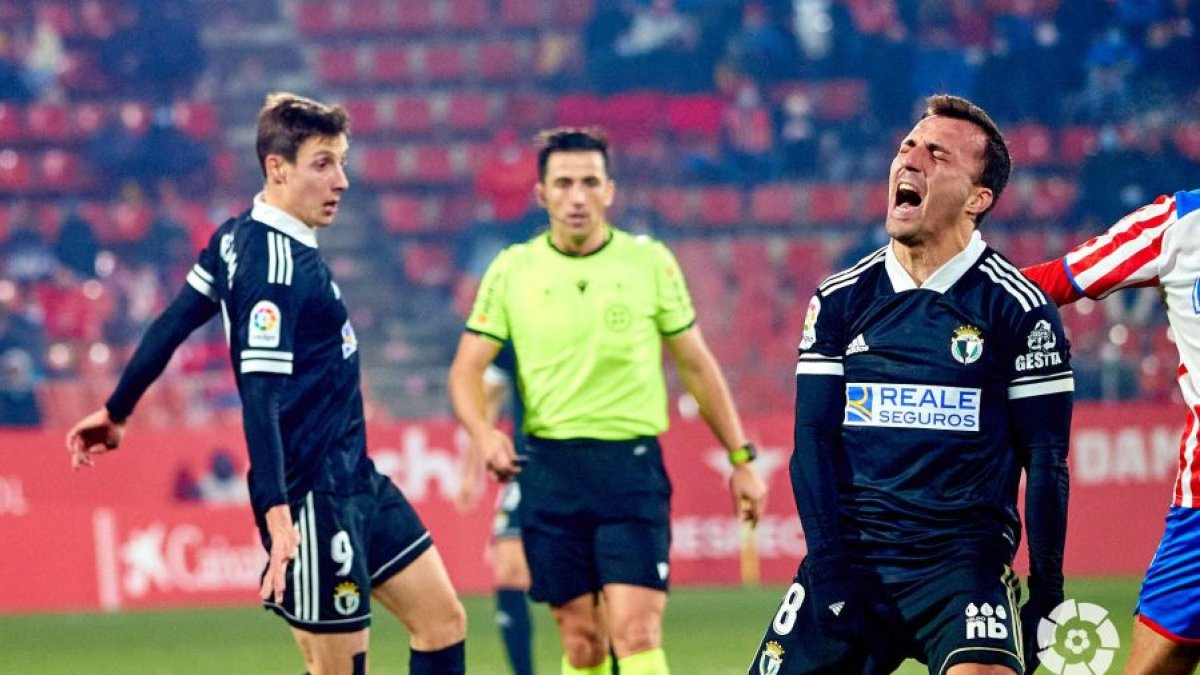 Imagen del partido del Burgos CF ante el Girona. LALIGA