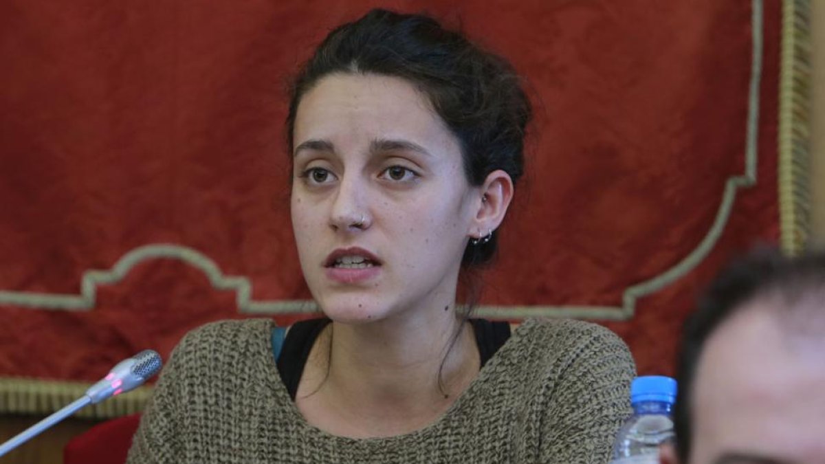 Blanca Guinea, edil de Imagina, en un Pleno municipal.-RAÚL G. OCHOA