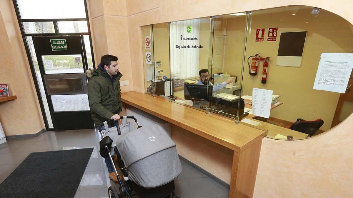 Imagen de la entrada de la Oficina Municipal de Información al Consumidor.-RAÚL G. OCHOA