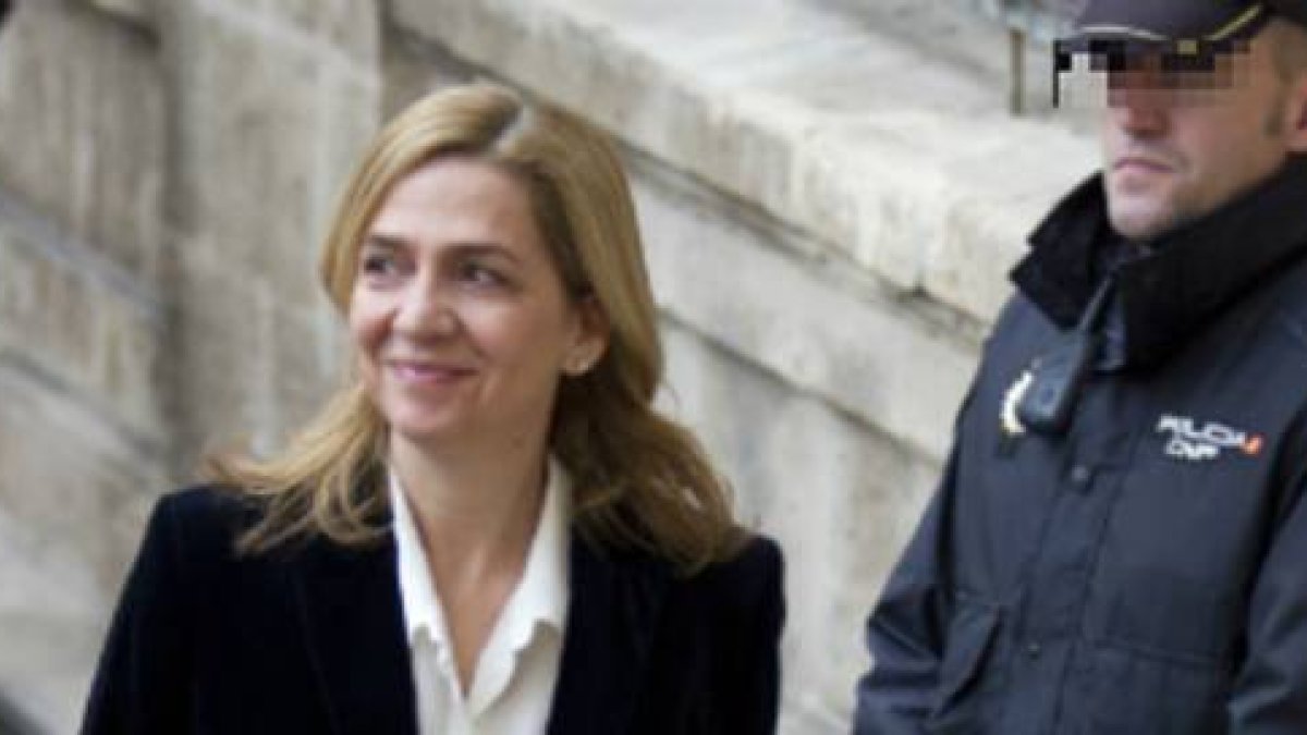 La infanta Cristina, el 8 de febrero del 2014, cuando acudió a declarar, en Palma, ante el juez Castro.-Foto: AFP / JAIME REINA