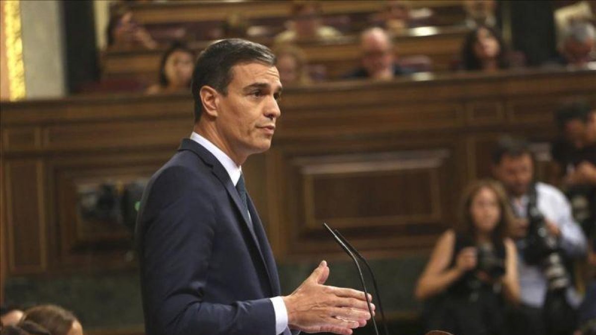 Pedro Sánchez, en la última jornada de la investidura.-DAVID CASTRO