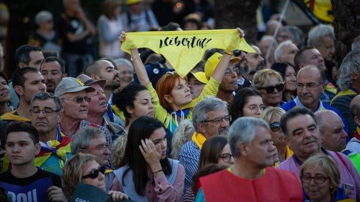 Manifestación independentista en Barcelona en rechazo a la sentencia del 1-O.-DAVID ZORRAKINO (EUROPA PRESS)