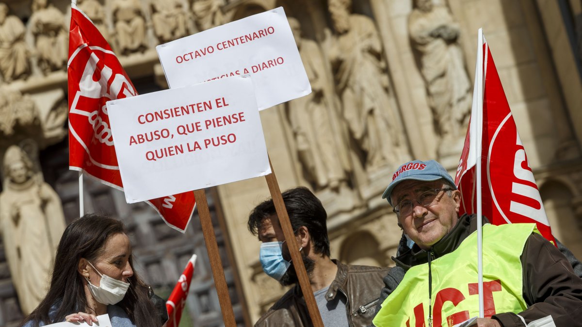 Protesta de trabajadores de la Catedral. SANTI OTERO