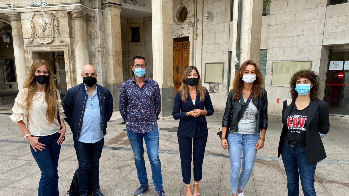 EL PP acusa al PSOE de bloquear las propuestas para los hosteleros. ECB