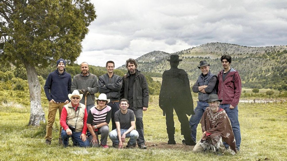 Algunos de los miembros de la asociación.-ASOC. SAD HILL