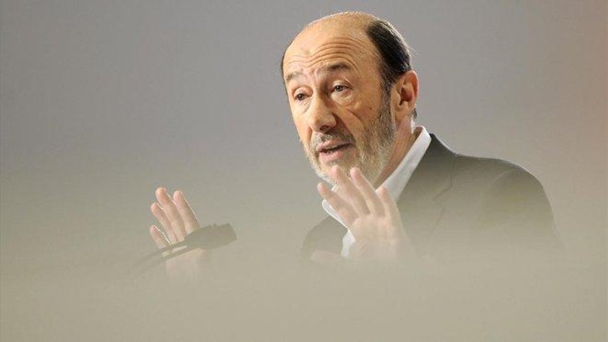 Alfredo Pérez Rubalcaba.-