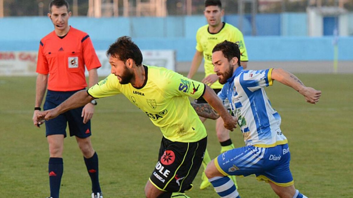 Los blanquiazules retornaron a la senda de la victoria en El Montecillo-Alberto Calvo