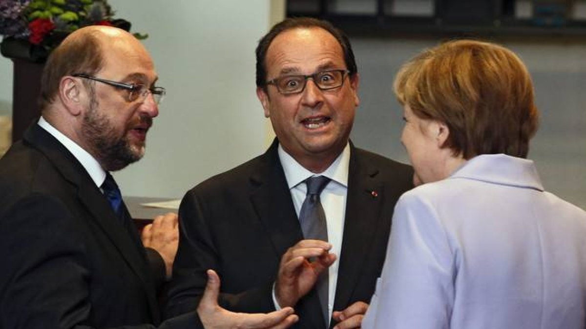 Martin Schulz, François Hollande y Angela Merkel, el pasado 25 de junio en Bruselas.-Foto: EFE / JULIEN WARNAND