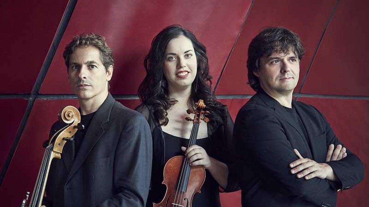 El Trío Arbós son José Miguel Gómez, Cecilia Bercovich y Juan Carlos Garvayo.-