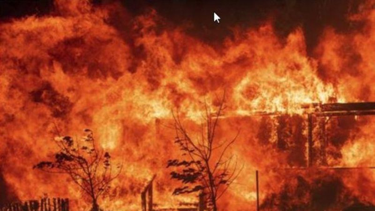 El incendio de California, en Estados Unidos.-EL PERIÓDICO