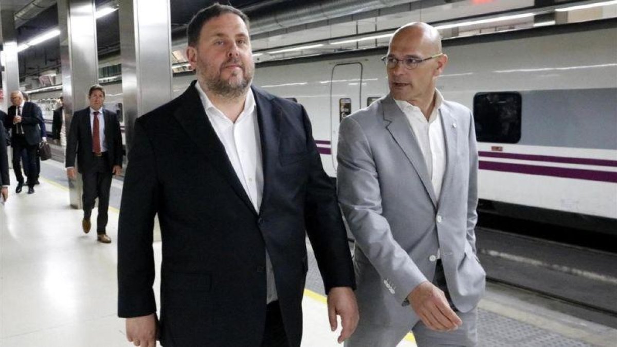 Oriol Junqueras y Raül Romeva, en una imagen de archivo.-RAFA GARRIDO (ACN)