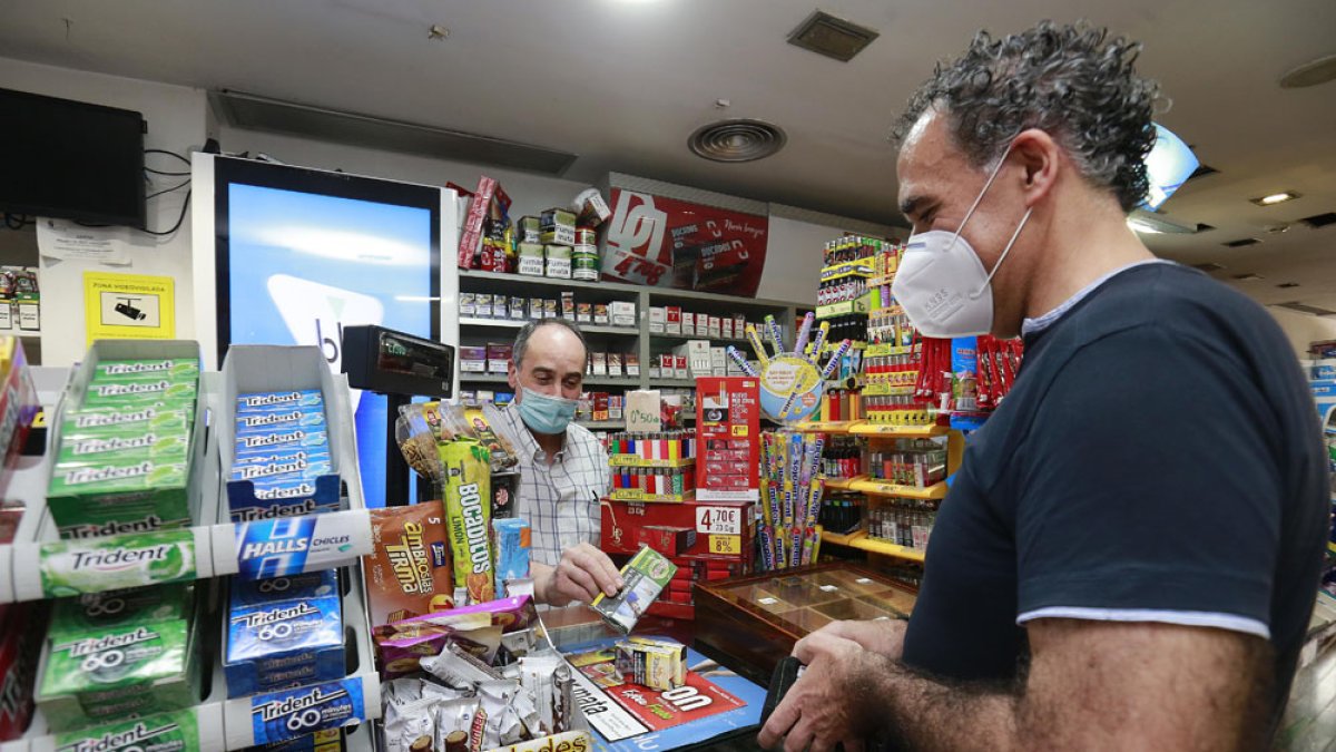 Imagen de un estanco de la capital. RAÚL G. OCHOA