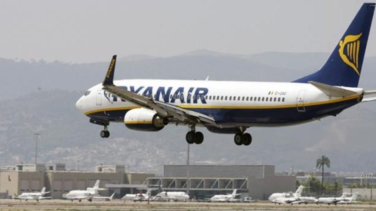 Un avión de Ryanair.-JOSEP GARCIA
