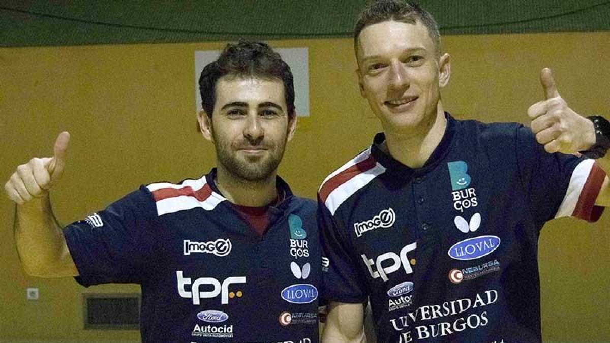 Ausín y Hasek celebran la victoria lograda.-UBU TPF BURGOS TM