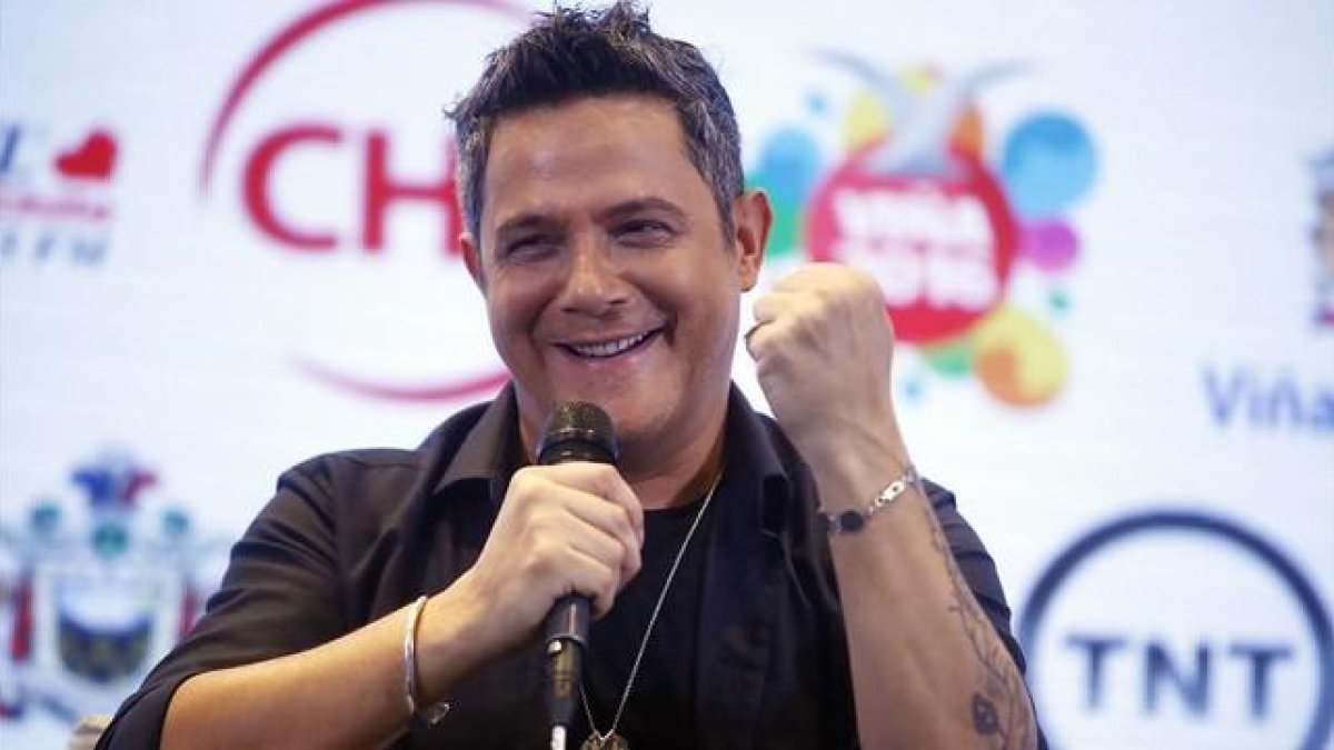 Alejandro Sanz, durante la rueda de prensa que ha dado en el Festival Viña del Mar, este martes.-EFE / MARIO RUIZ