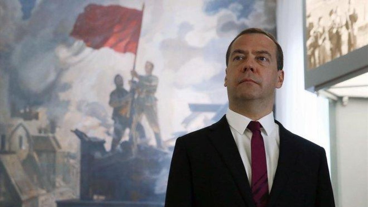 El hasta ahora primer ministro ruso, Dmitri Medvédev.-YEKATERINA SHTUKINA (AFP)