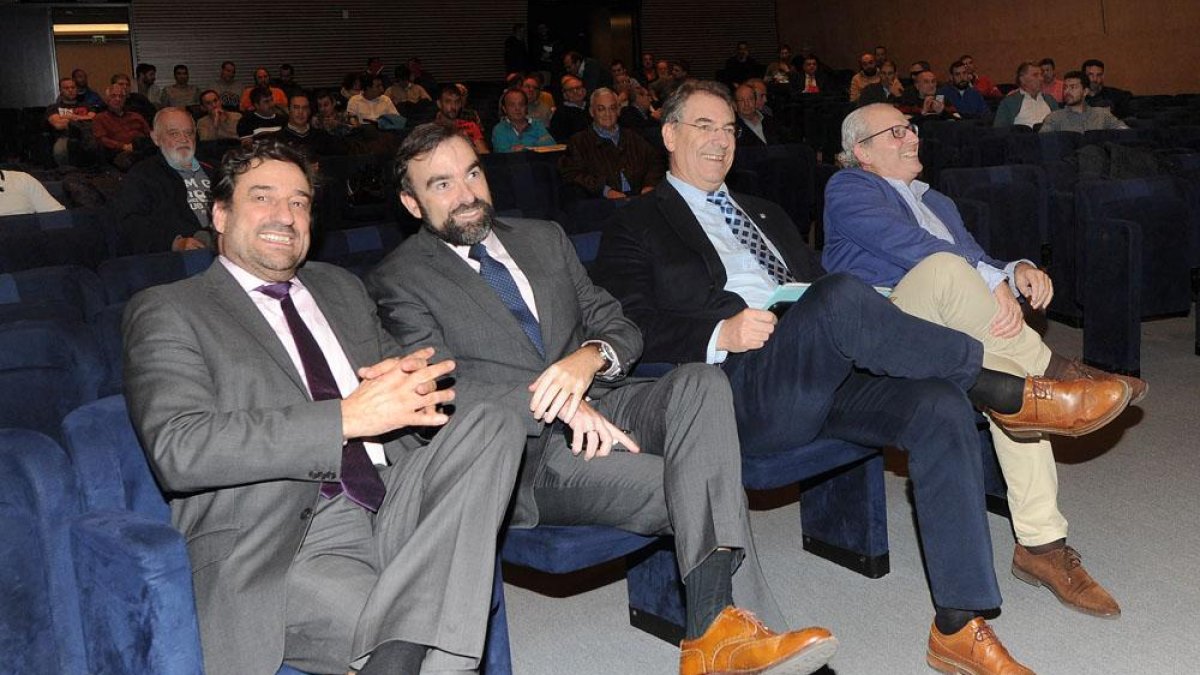 De izquierda a derecha, Jesús Martínez, Julián Alonso, Miguel Ángel Benavente y Nacho San Millán.-ISRAEL L. MURILLO
