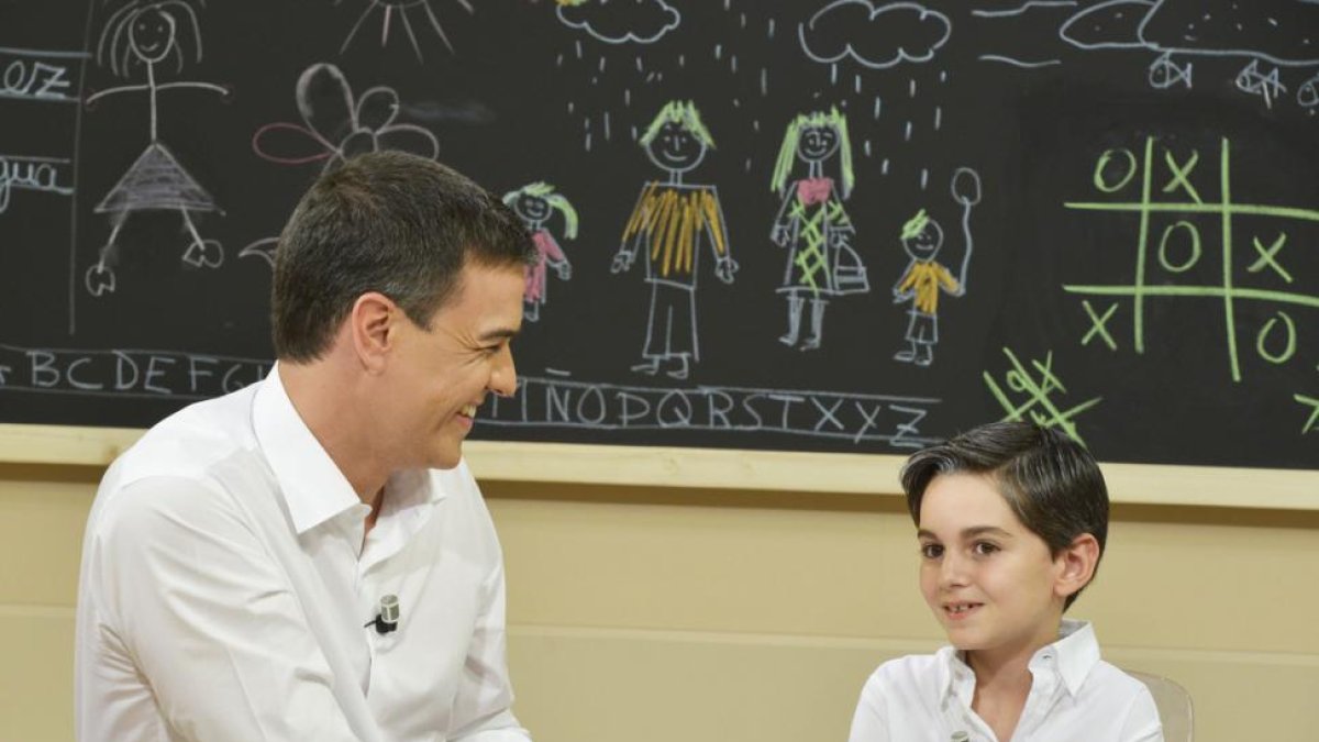 Pedro Sánchez durante un momento del programa de Tele 5 '26-J quiero gobernar'.-TELE 5