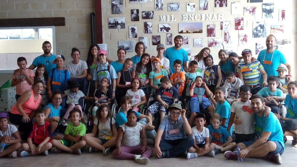 Visita al centro de terapia con animales Mil Encinas.-ECB