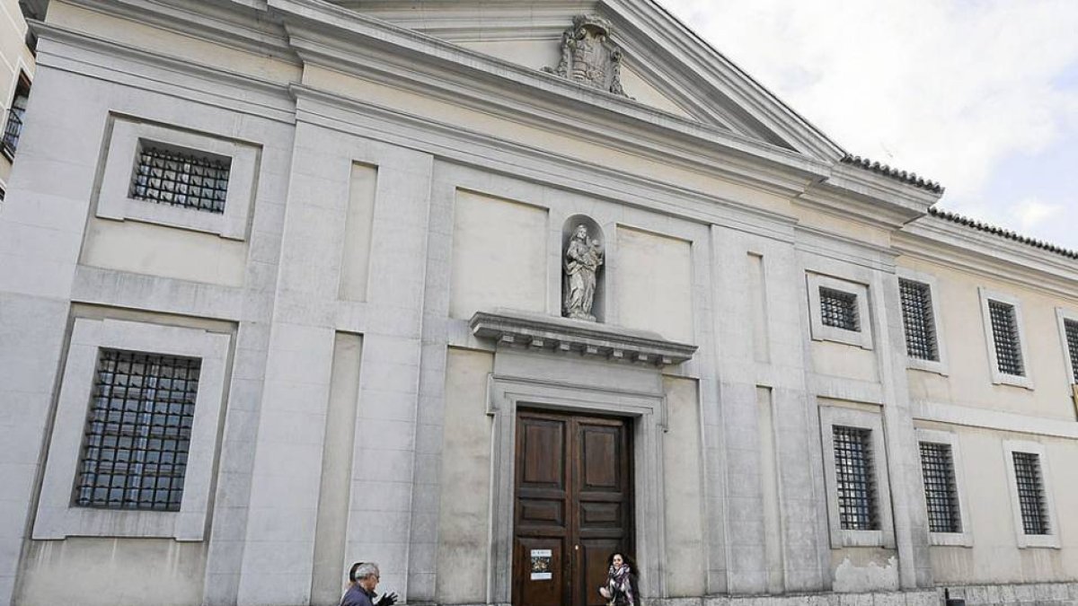 En el convento de Santa Ana niegan que allí se realizarán los rituales.-PABLO REQUEJO