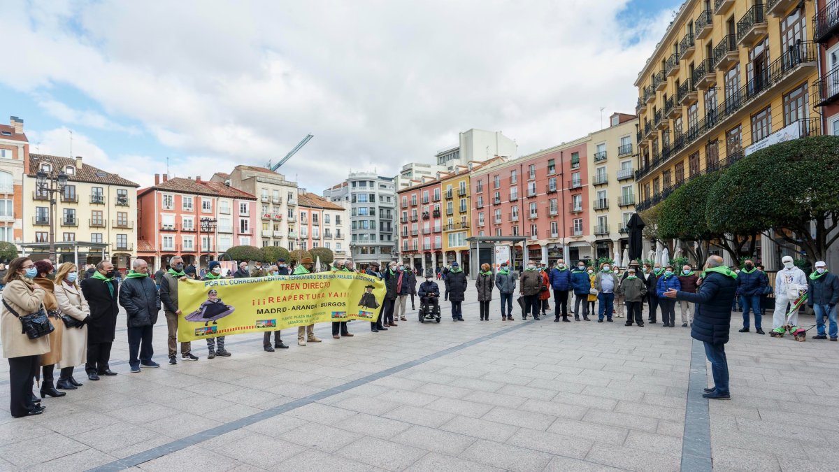 Concentración en la Plaza Mayor para reivindicar la reapertura del Directo. SANTI OTERO