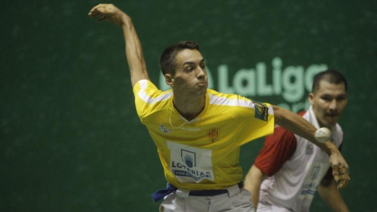 Javier Zabala, en acción, en un momento de la fina-MARC CASANOVAS
