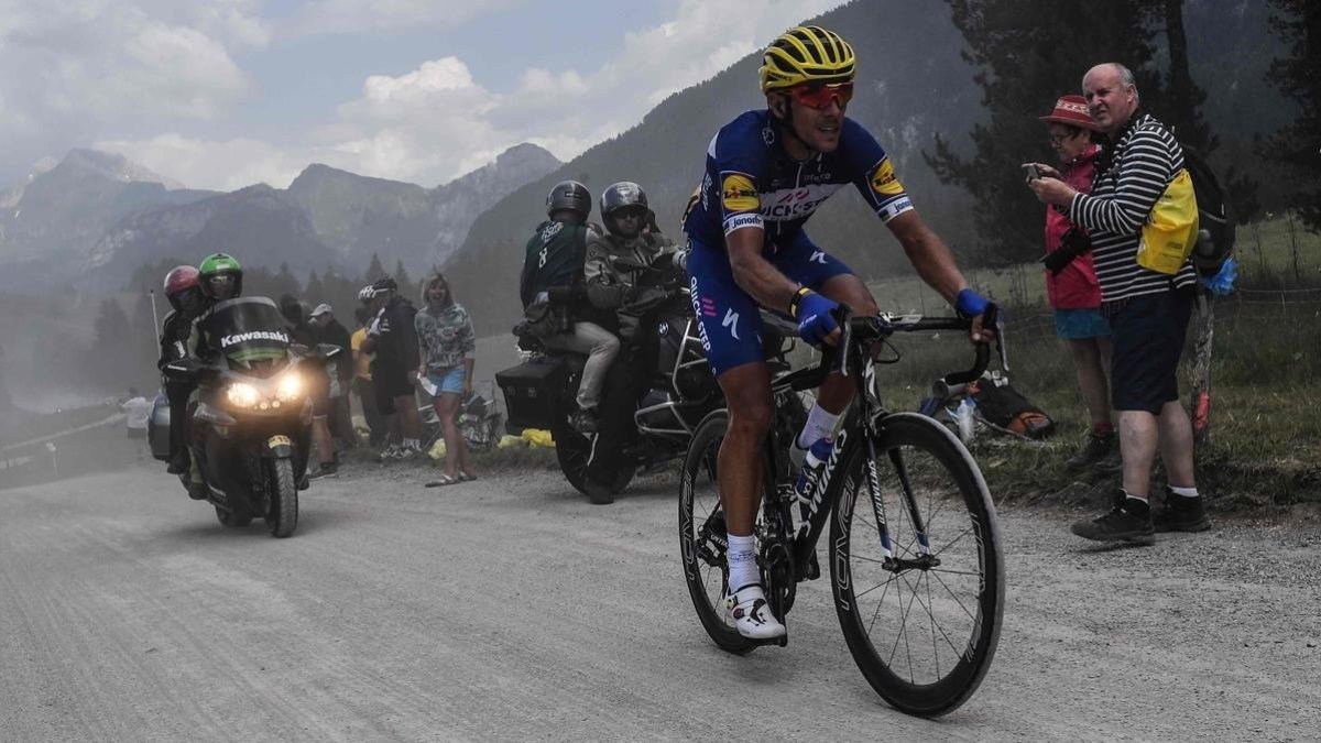 El francés Julien Alaphillipe durante la etapa de este martes-JEFF PACHOUD (AFP)