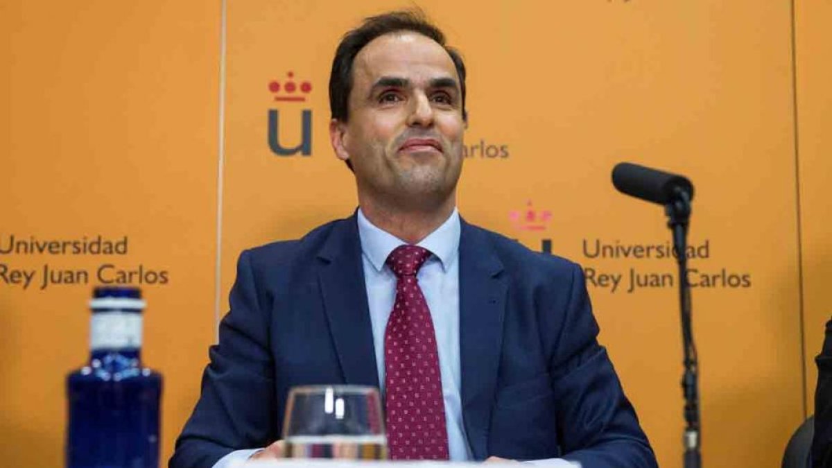 El error fue detectado en 2014 cuando la alumna Cifuentes solicitó el título.-/ ATLAS VÍDEO