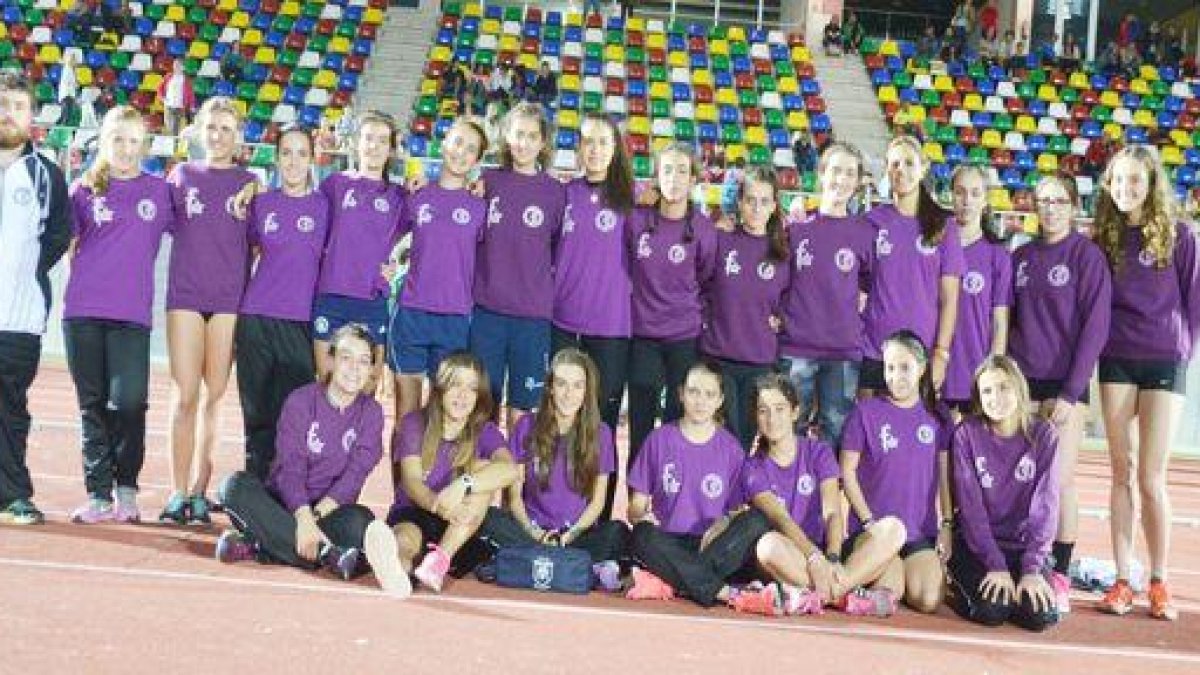 Equipo juvenil-junior del FDR Image que fue sexto en el Nacional.-ECB