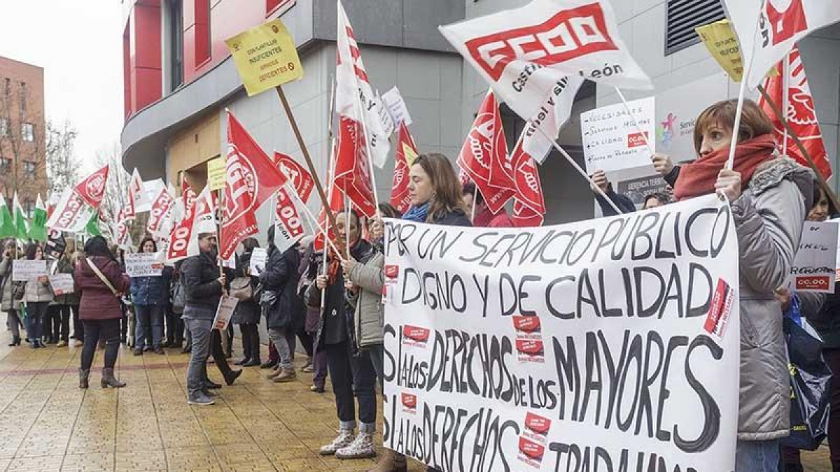 Imagen de la concentración de ayer.-RAÚL G. OCHOA