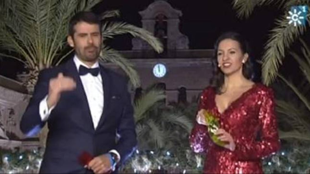 Los presentadores de las campanadas de Canal Sur, el chef Enrique Sánchez y la actriz Ana Ruiz.-Foto: CANAL SUR