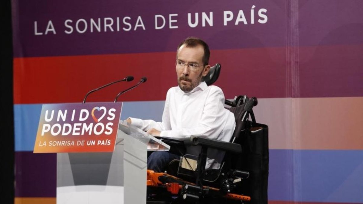 Pablo Echenique en rueda de prensa el 27-J, en Madrid.-AGUSTIN CATALAN