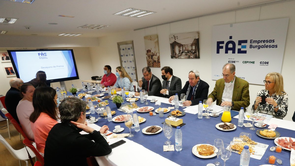 FAE realizó su tradicional valoración del ejercicio que termina y los objetivos para el próximo año. SANTI OTERO