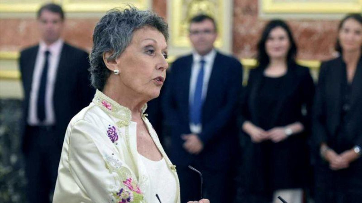 Rosa María Mateo, en su toma de posesión como administradora de RTVE.-EL PERIÓDICO