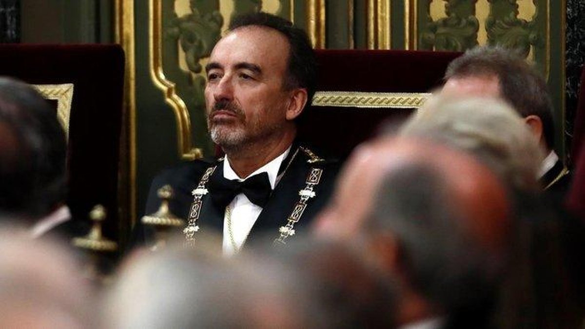 Manuel Marchena, entre un mar de cabezas durante la apertura del año judicial.-POOL
