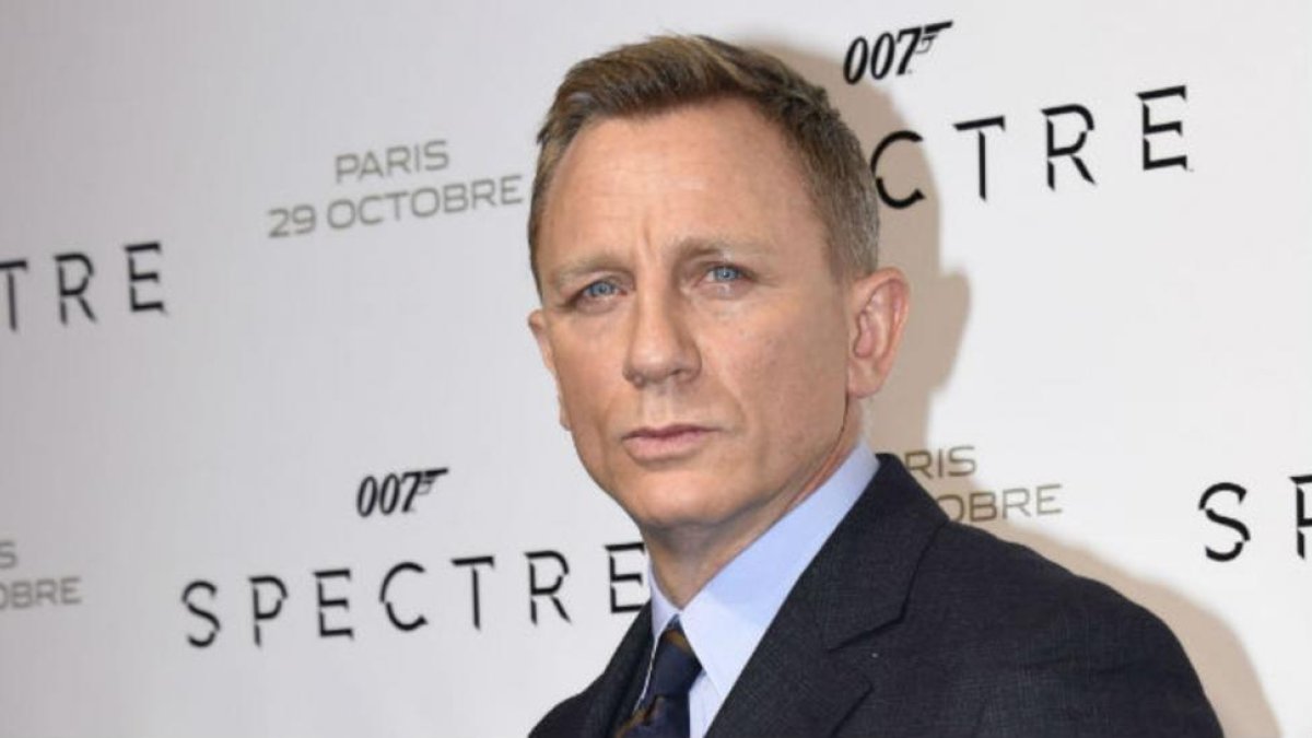 Daniel Craig, a su llegada al estreno de 'Spectre' en París, el 29 de octubre del 2015.-AP / KAMIL ZIHNIOGLU