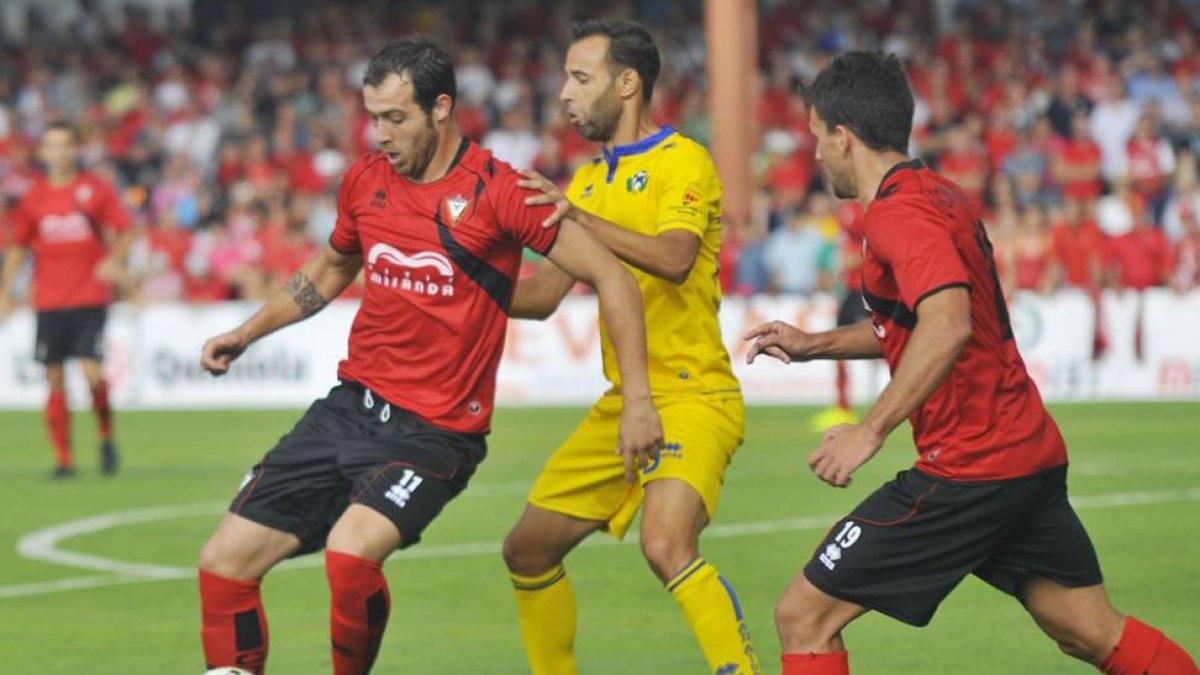 Los alfareros ganaron en Anduva en el choque de ida-José Esteban Egurrola