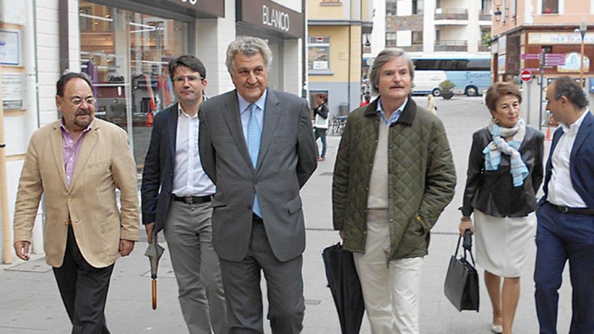Jesús Posada, ayer, por las calles de Aranda de Duero.-L.VELÁZQUEZ
