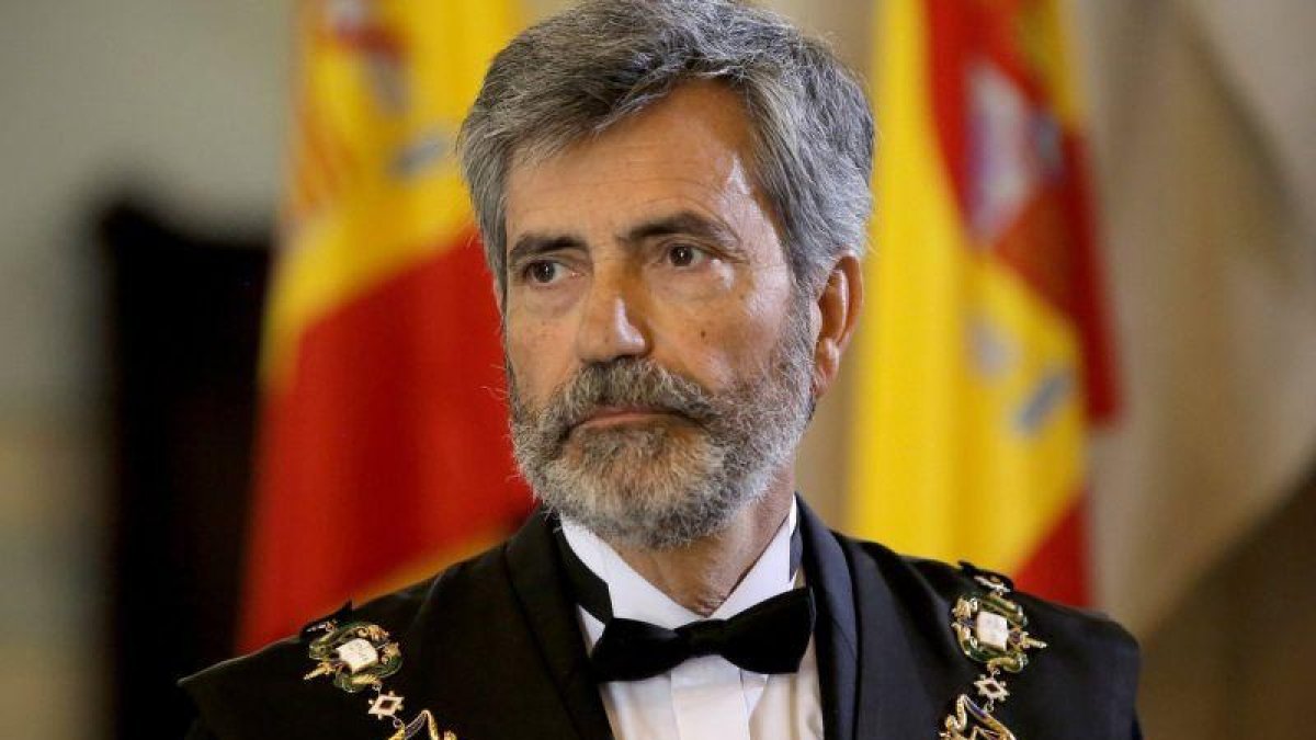El presidente del Supremo, Carlos Lesmes, en un acto judicial.-JOSÉ LUIS ROCA