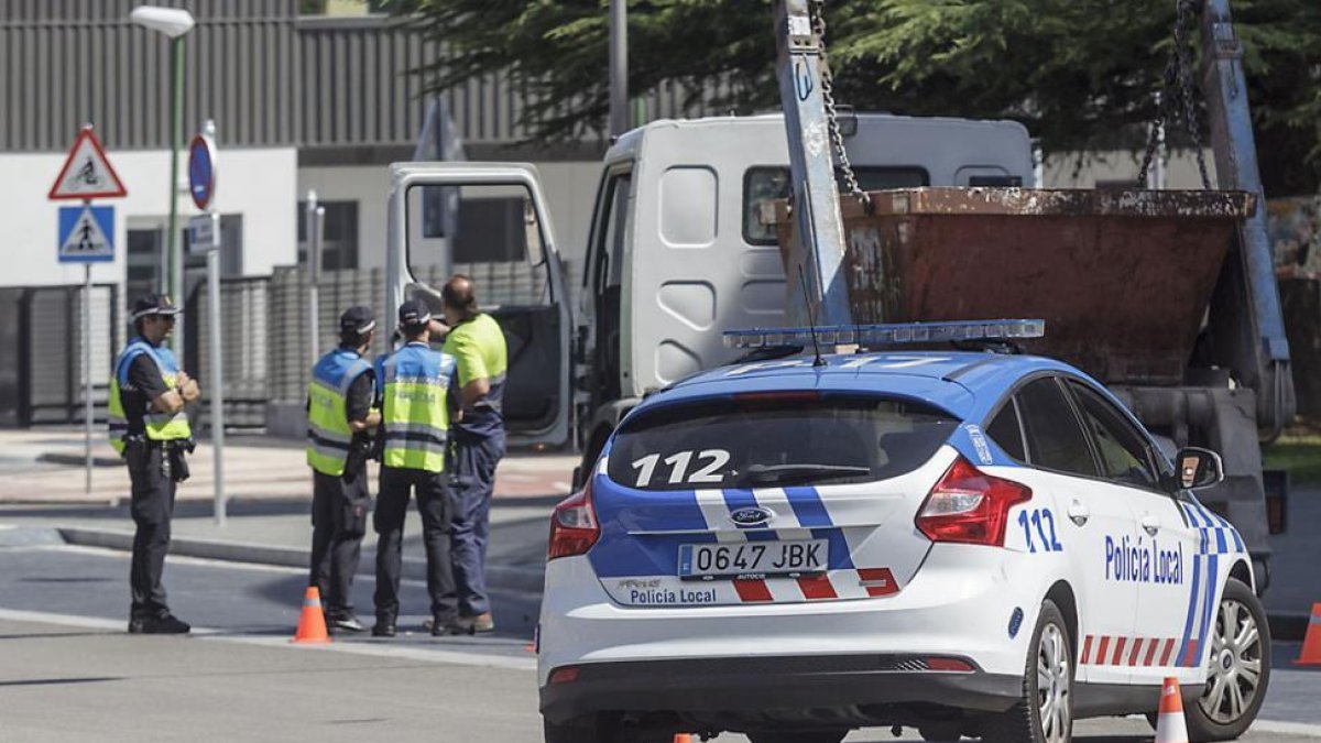 Imagen de un control policial-Santi Otero
