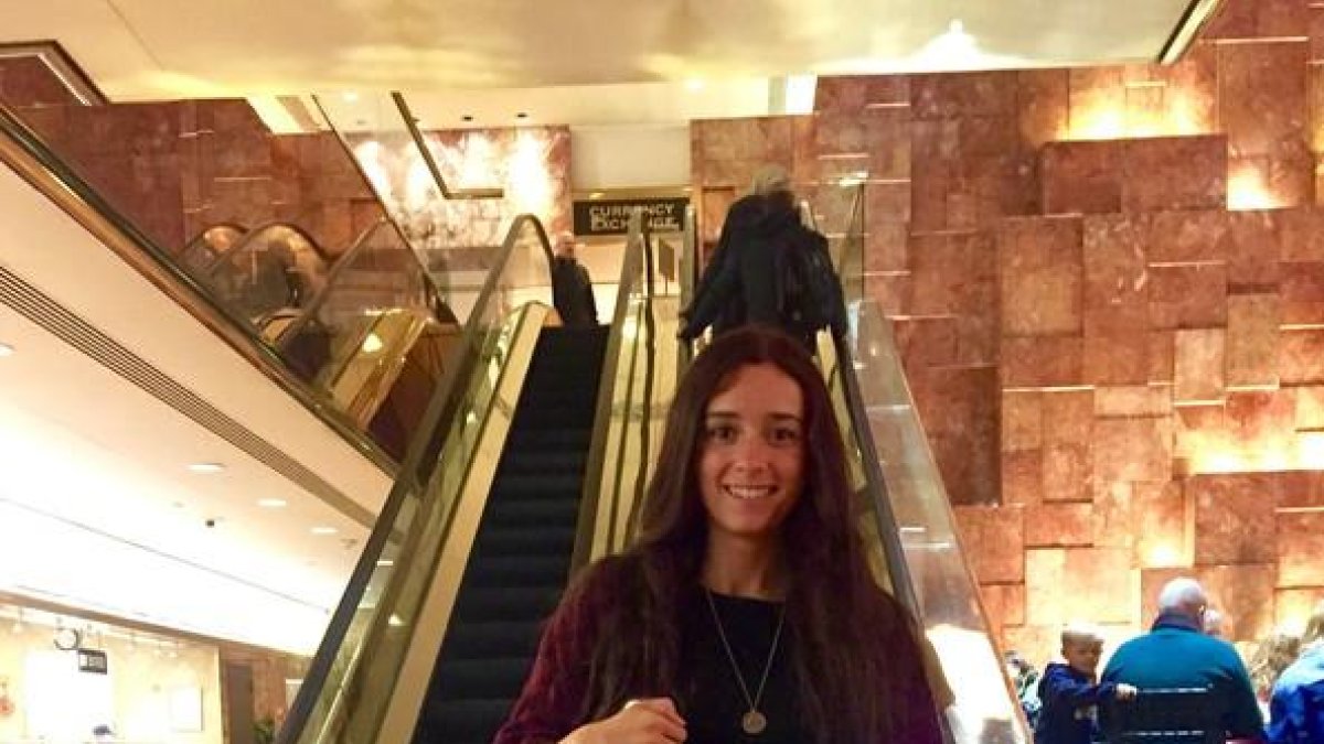 Una joven 'millenial' que a'poya a Trump.-