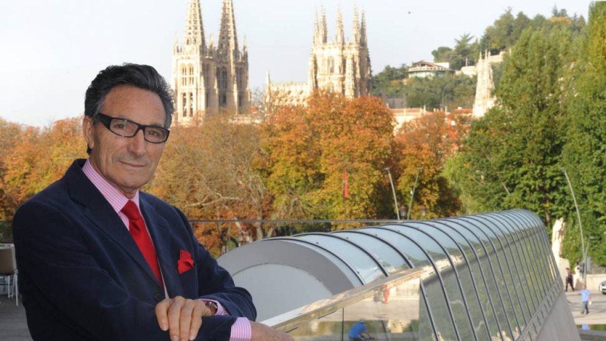 Jaime Manrique presentará mañana en Burgos su novela en un acto en el Hotel NH Burgos a las 20.30 horas.-ISRAEL L. MURILLO