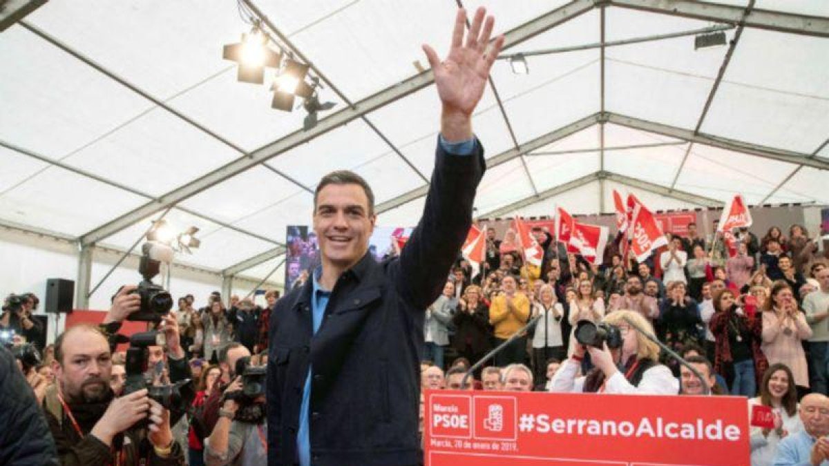 Pedro Sánchez, en Murcia.-EFE / MARCIAL GUILLÉN